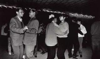 深圳的夜店哪里比较好玩 深圳警察突袭夜店